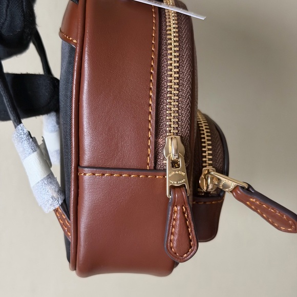 Coach Signature print Mini court Backpack, Bag charm Keychain. NWT. Authentic - Picture 4 of 12